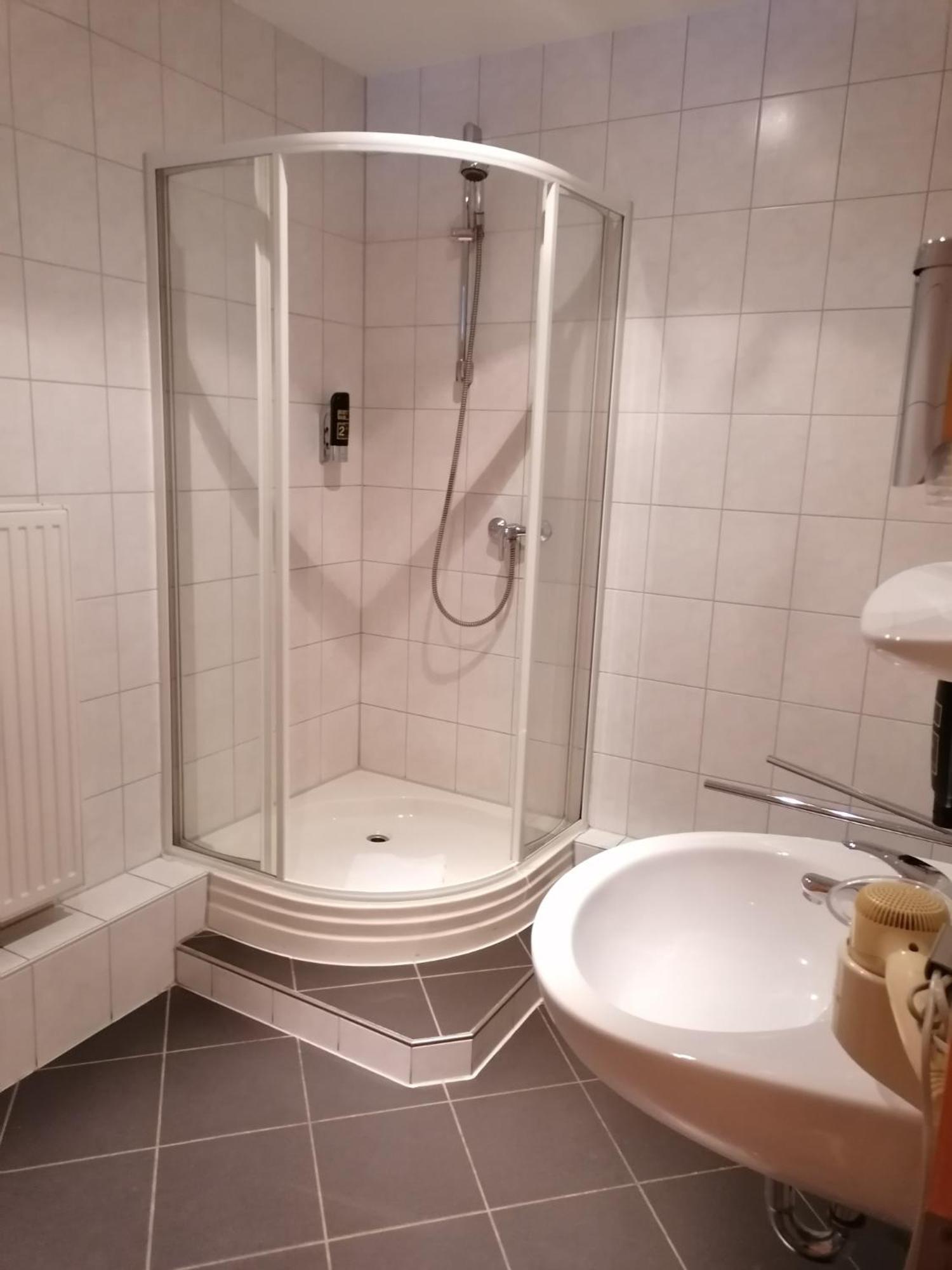 Hotel Am Holzhafen Stade Buitenkant foto
